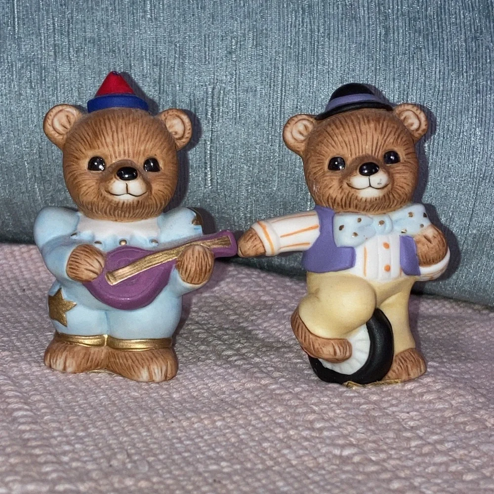 Vintage Homco ceramic bears set of 4